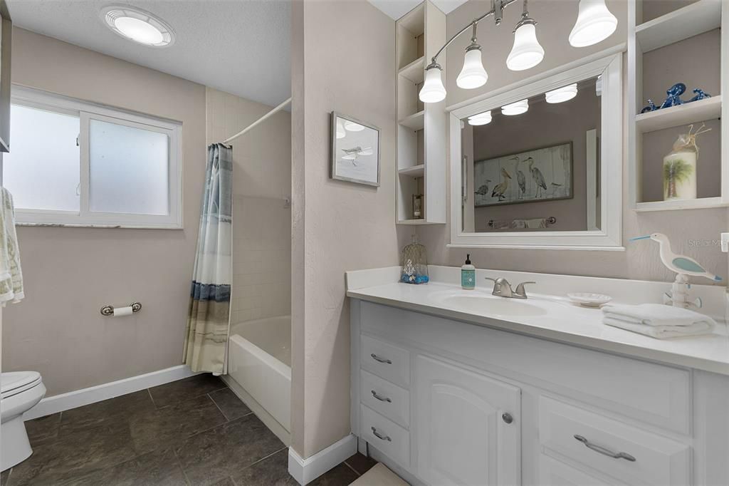 For Sale: $549,000 (3 beds, 2 baths, 1547 Square Feet)