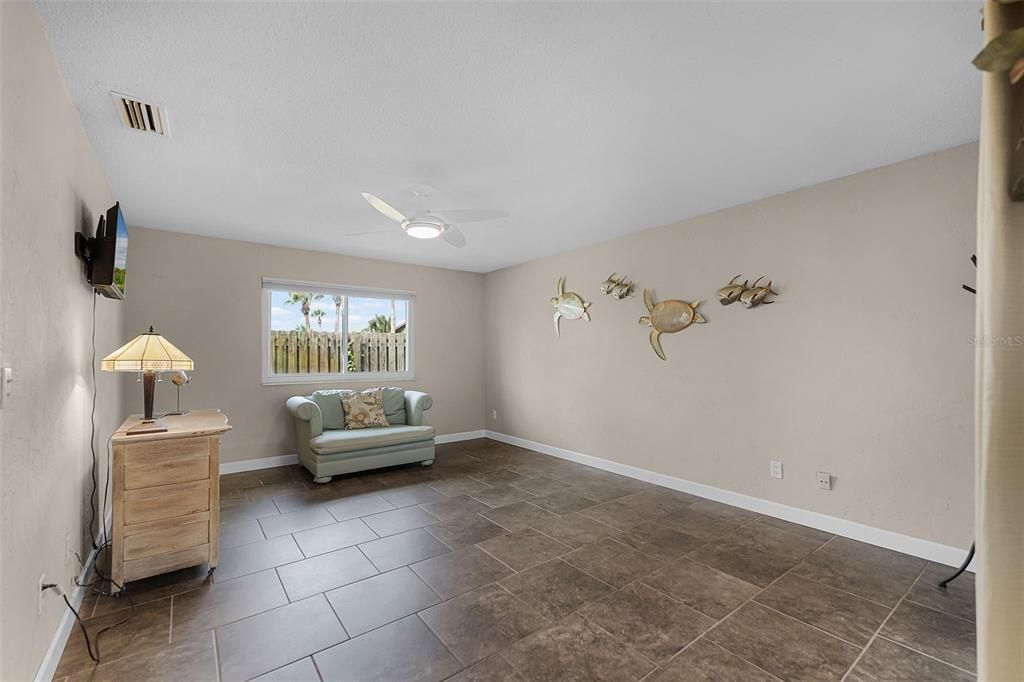 For Sale: $549,000 (3 beds, 2 baths, 1547 Square Feet)