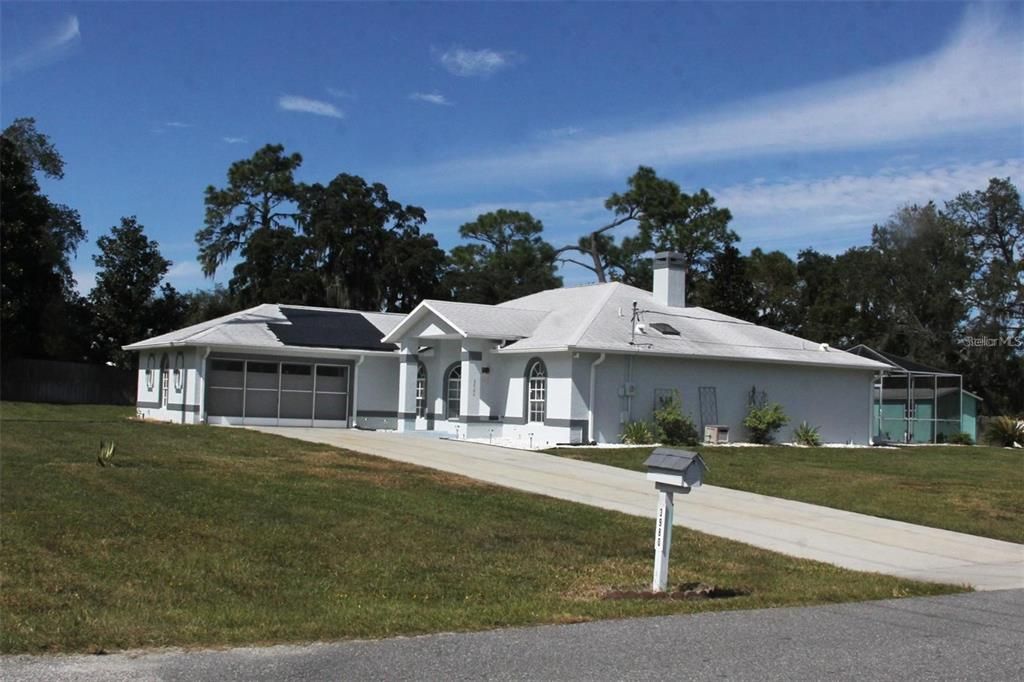 合同活跃: $349,995 (3 贝兹, 2 浴室, 1652 平方英尺)