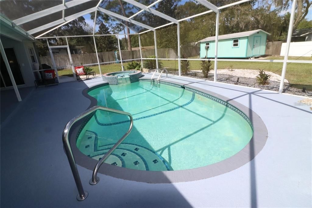 合同活跃: $349,995 (3 贝兹, 2 浴室, 1652 平方英尺)