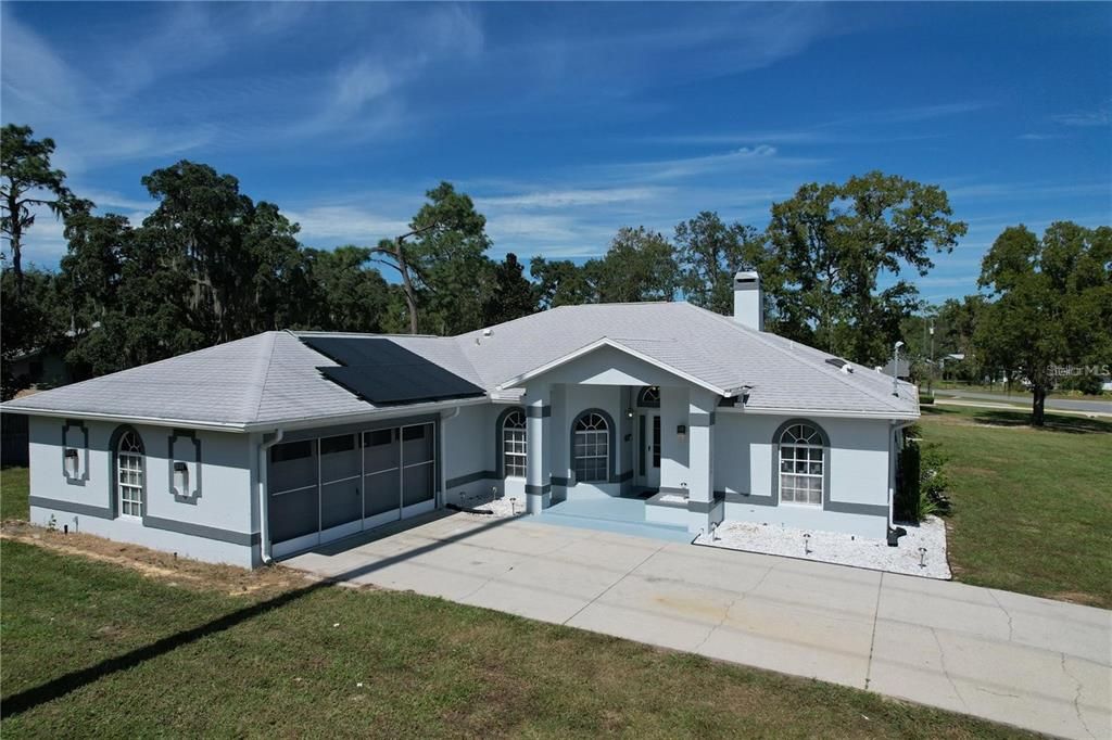 合同活跃: $349,995 (3 贝兹, 2 浴室, 1652 平方英尺)