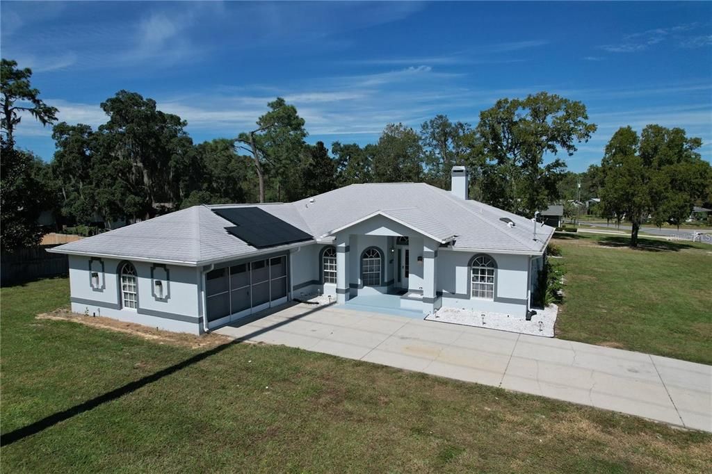 合同活跃: $349,995 (3 贝兹, 2 浴室, 1652 平方英尺)