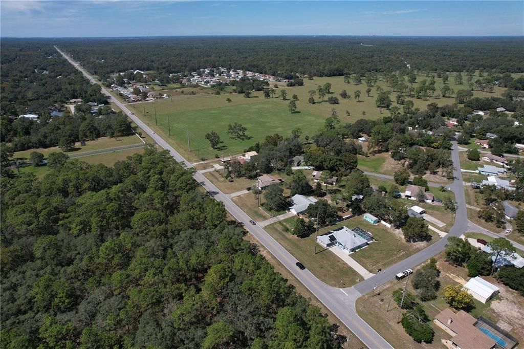 合同活跃: $349,995 (3 贝兹, 2 浴室, 1652 平方英尺)