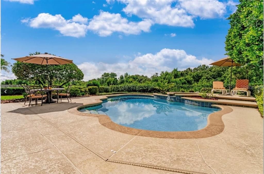 待售: $840,000 (4 贝兹, 2 浴室, 2713 平方英尺)