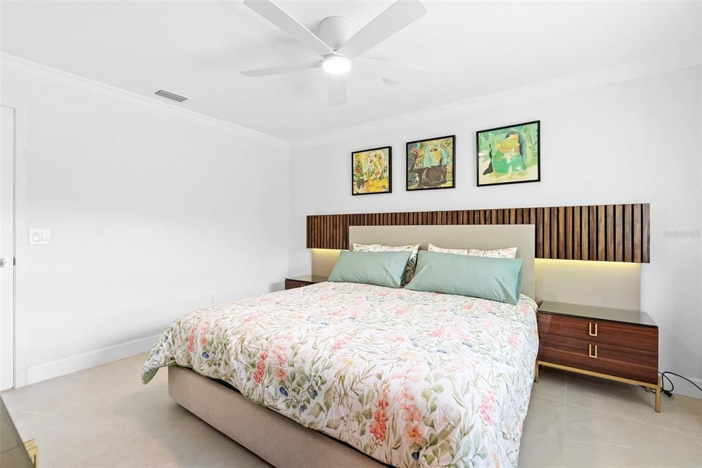 待售: $840,000 (4 贝兹, 2 浴室, 2713 平方英尺)