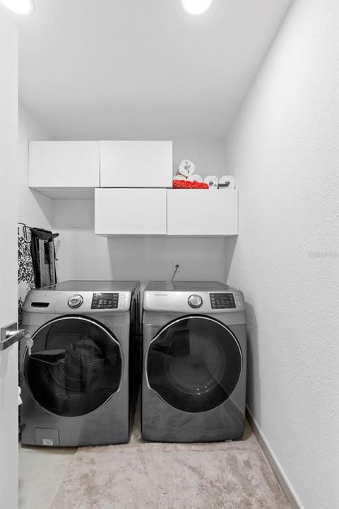 待售: $840,000 (4 贝兹, 2 浴室, 2713 平方英尺)