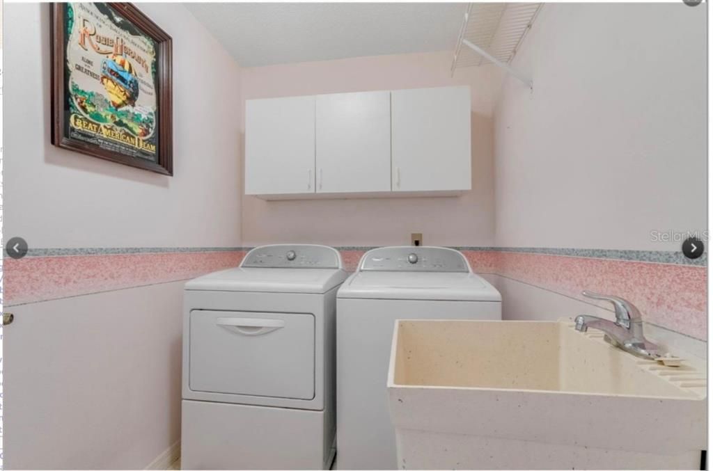 待售: $840,000 (4 贝兹, 2 浴室, 2713 平方英尺)