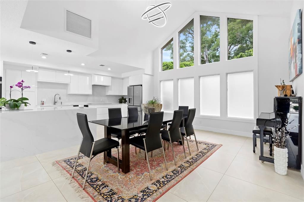 待售: $840,000 (4 贝兹, 2 浴室, 2713 平方英尺)