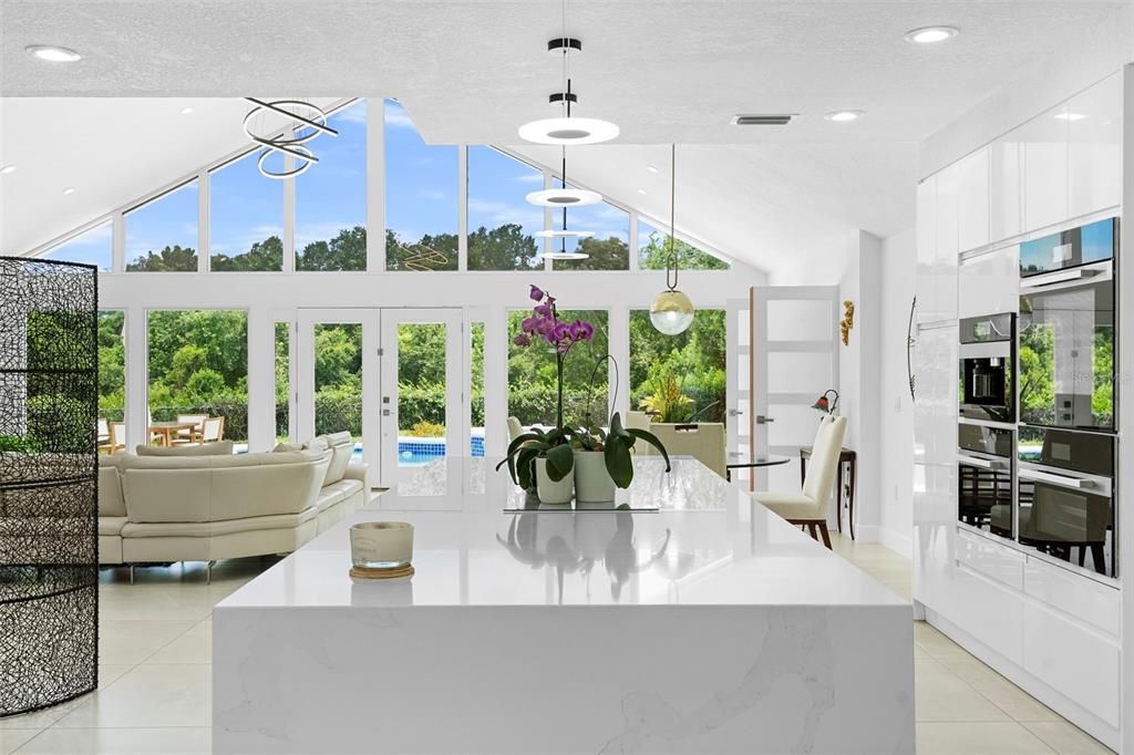 待售: $840,000 (4 贝兹, 2 浴室, 2713 平方英尺)