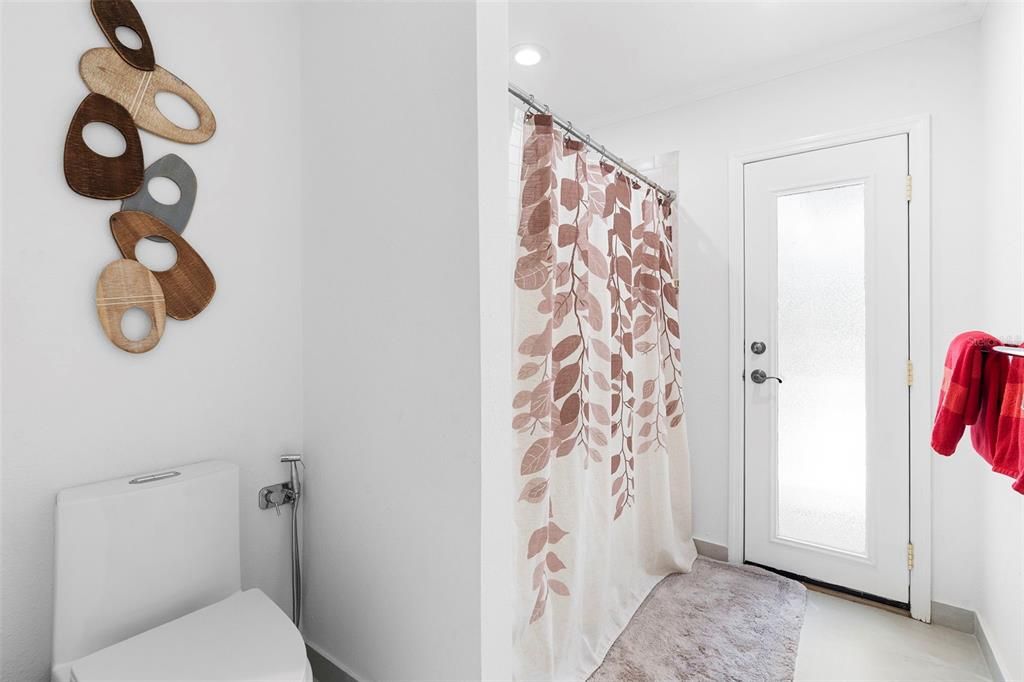 待售: $840,000 (4 贝兹, 2 浴室, 2713 平方英尺)