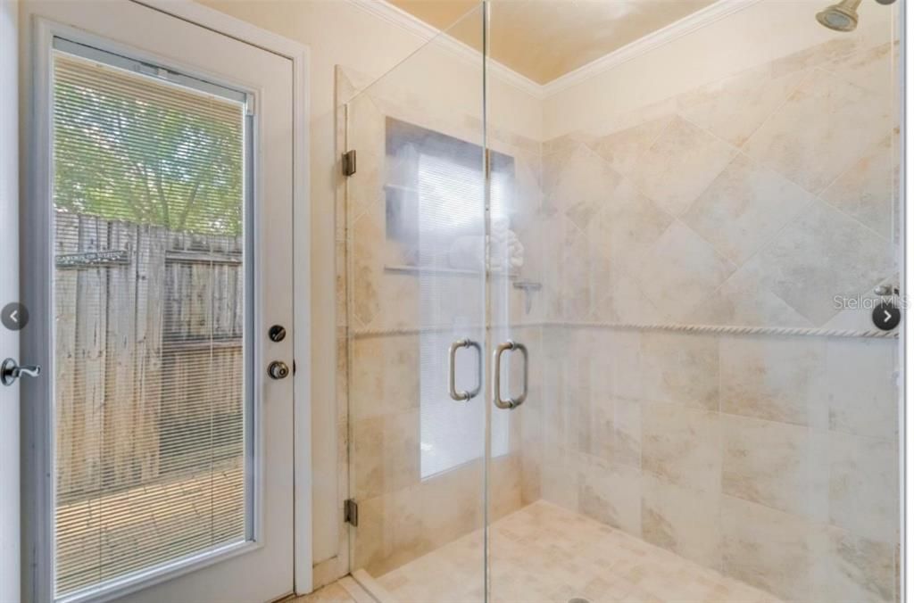 待售: $840,000 (4 贝兹, 2 浴室, 2713 平方英尺)