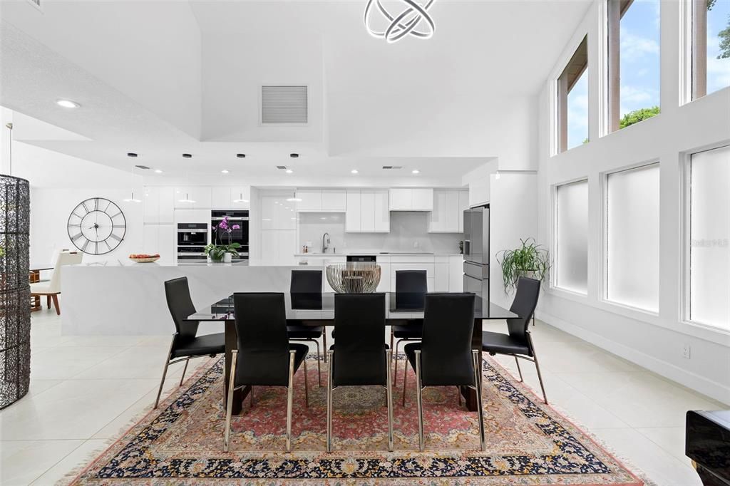 待售: $840,000 (4 贝兹, 2 浴室, 2713 平方英尺)