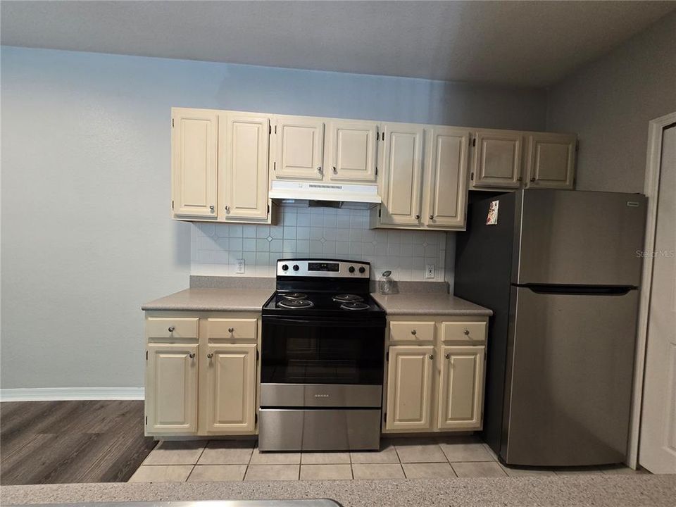 For Rent: $1,475 (1 beds, 1 baths, 749 Square Feet)