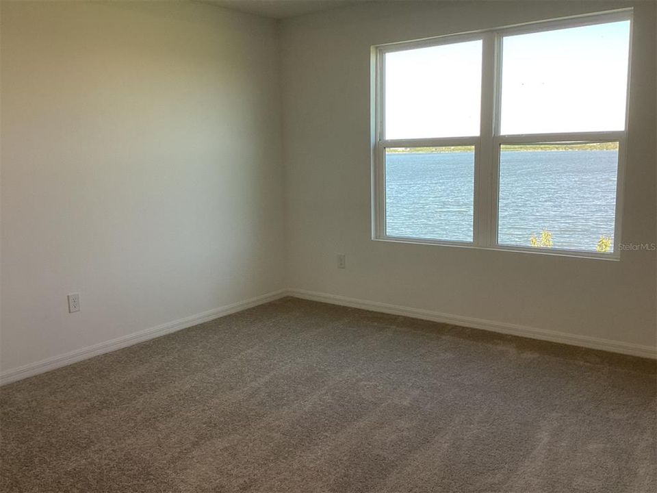 For Sale: $374,990 (3 beds, 2 baths, 1592 Square Feet)