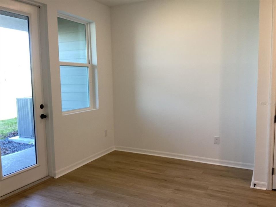 For Sale: $374,990 (3 beds, 2 baths, 1592 Square Feet)