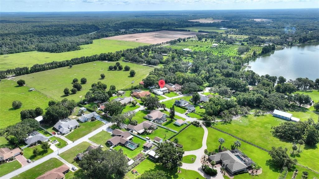 合同活跃: $719,000 (4 贝兹, 2 浴室, 2679 平方英尺)