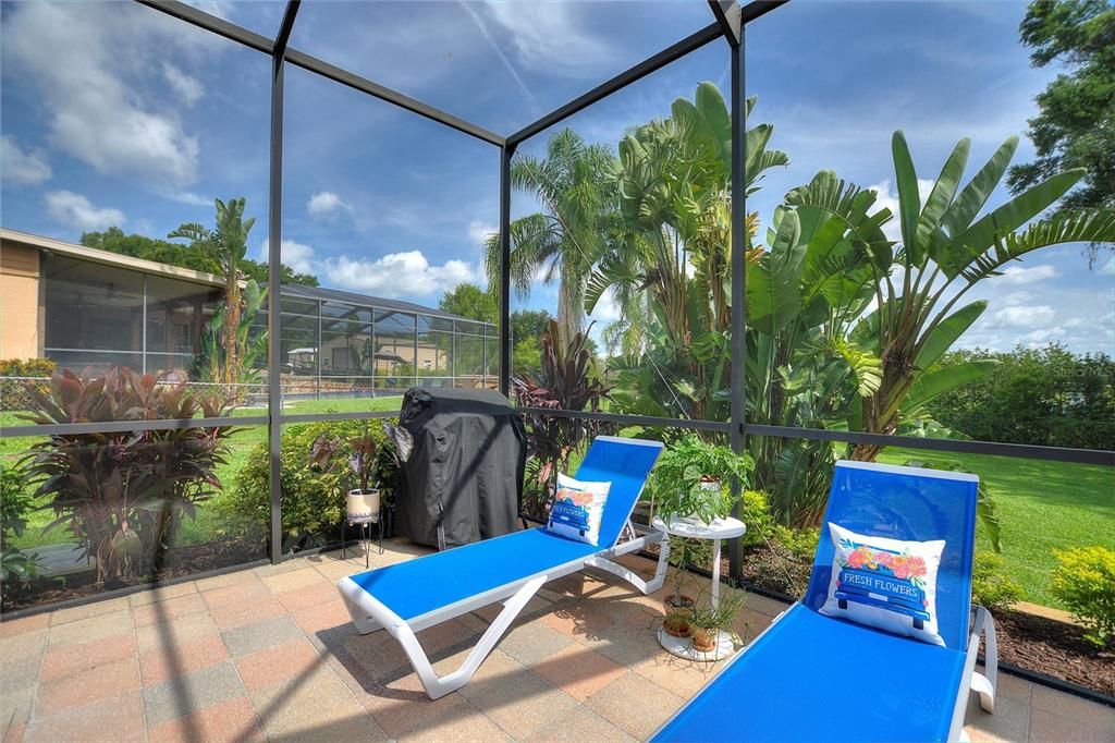 合同活跃: $719,000 (4 贝兹, 2 浴室, 2679 平方英尺)