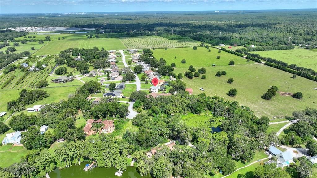 合同活跃: $719,000 (4 贝兹, 2 浴室, 2679 平方英尺)