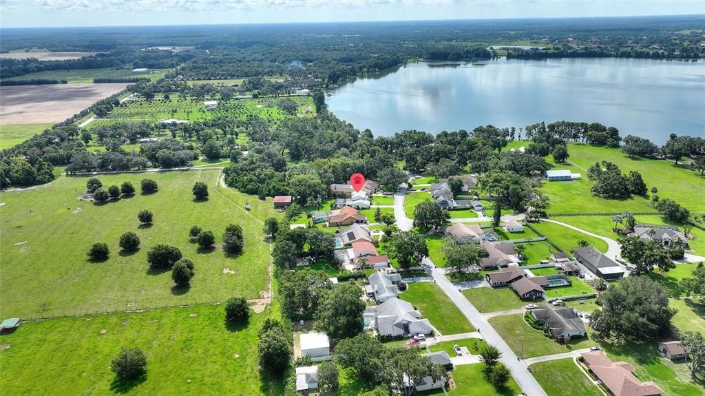 合同活跃: $719,000 (4 贝兹, 2 浴室, 2679 平方英尺)