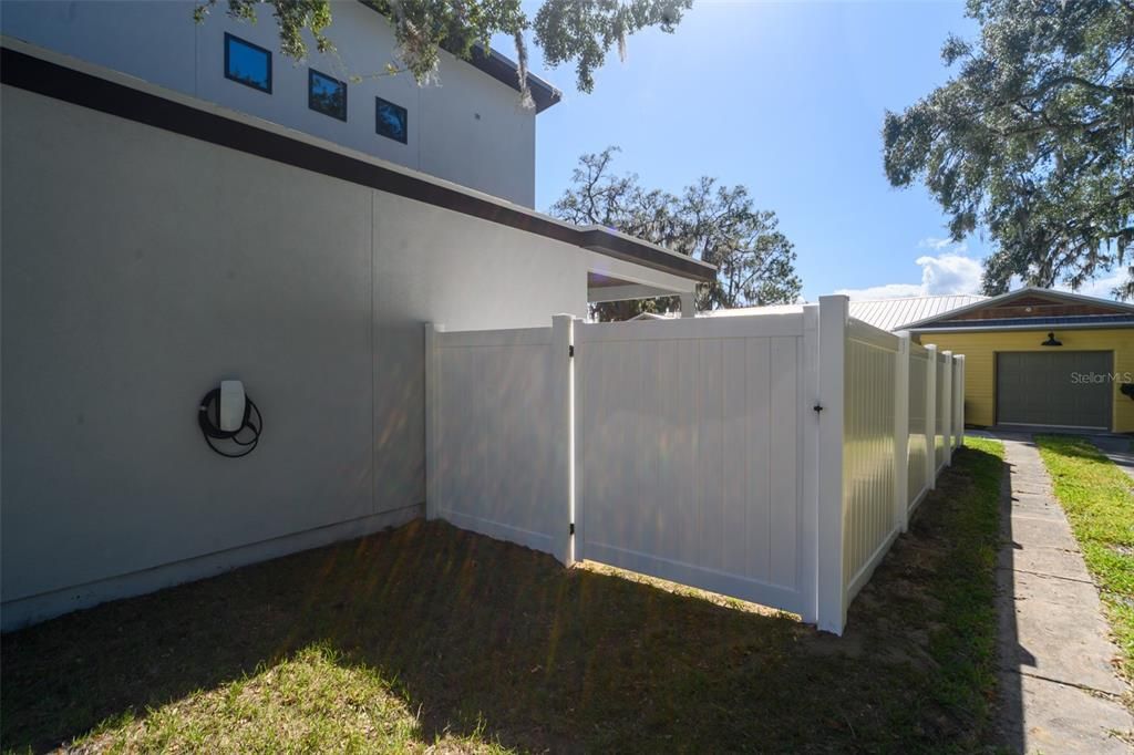 待售: $620,000 (3 贝兹, 3 浴室, 1403 平方英尺)