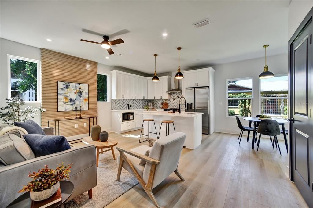 待售: $620,000 (3 贝兹, 3 浴室, 1403 平方英尺)