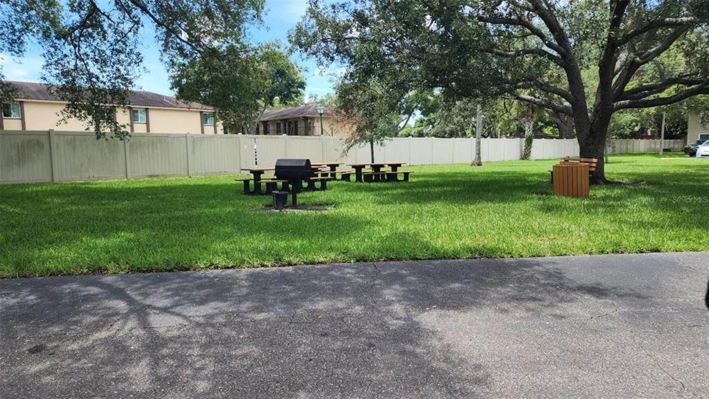 For Sale: $79,999 (1 beds, 1 baths, 590 Square Feet)