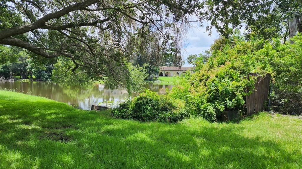 For Sale: $79,999 (1 beds, 1 baths, 590 Square Feet)