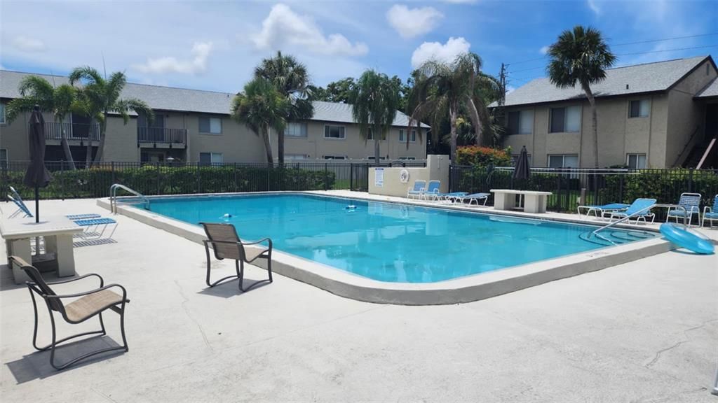 For Sale: $79,999 (1 beds, 1 baths, 590 Square Feet)