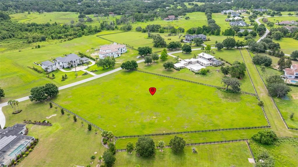 待售: $750,000 (3.33 acres)