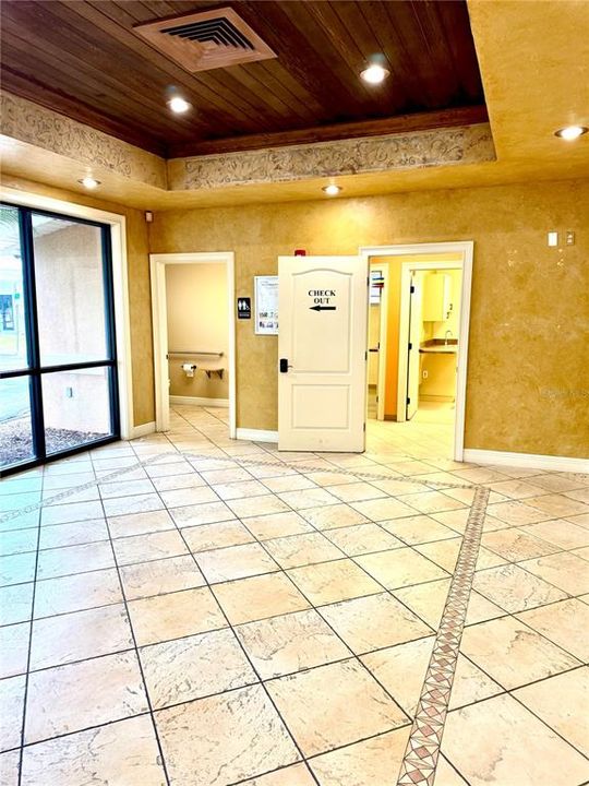 На продажу: $237,600 (0 спален, 0 ванн, 10326 Квадратных фут)