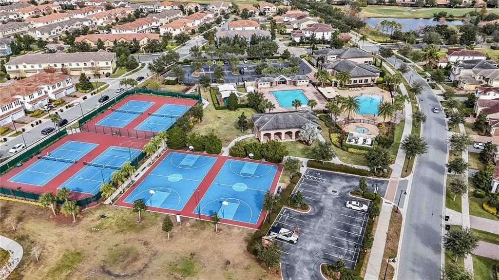 合同活跃: $389,000 (3 贝兹, 2 浴室, 1762 平方英尺)