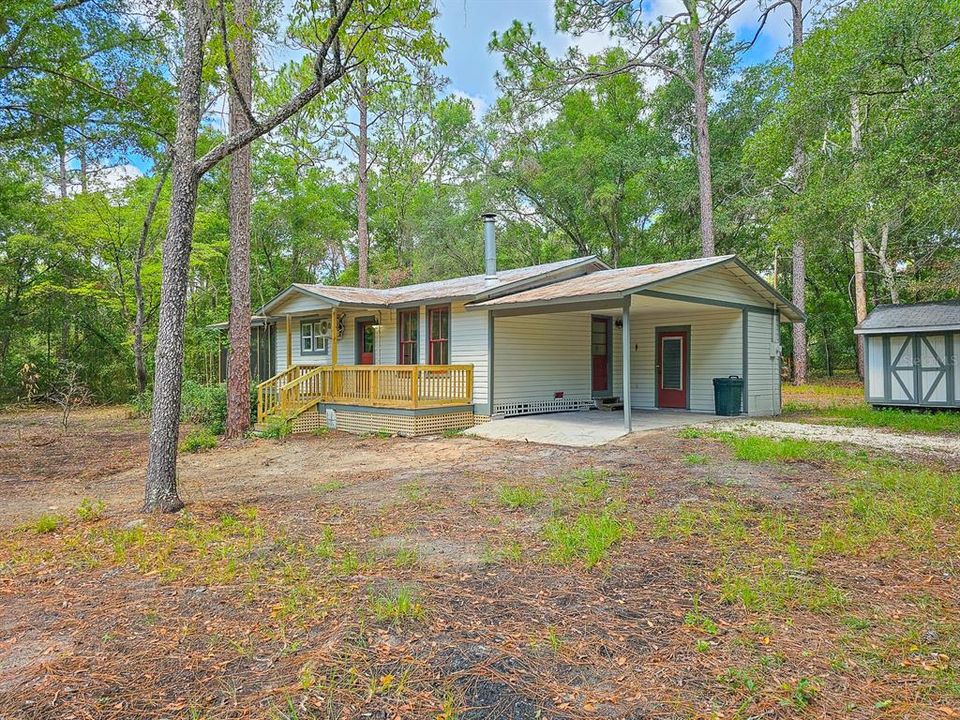 For Sale: $219,000 (2 beds, 1 baths, 816 Square Feet)