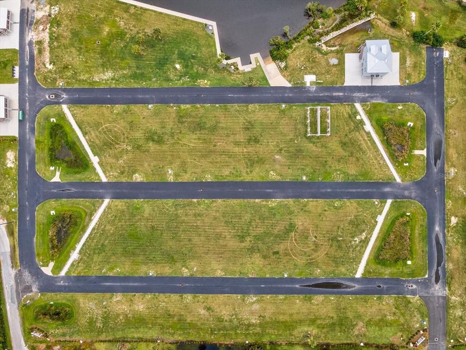 На продажу: $39,000 (0.06 acres)