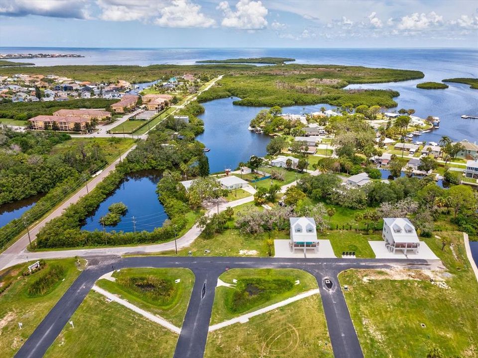 На продажу: $39,000 (0.06 acres)