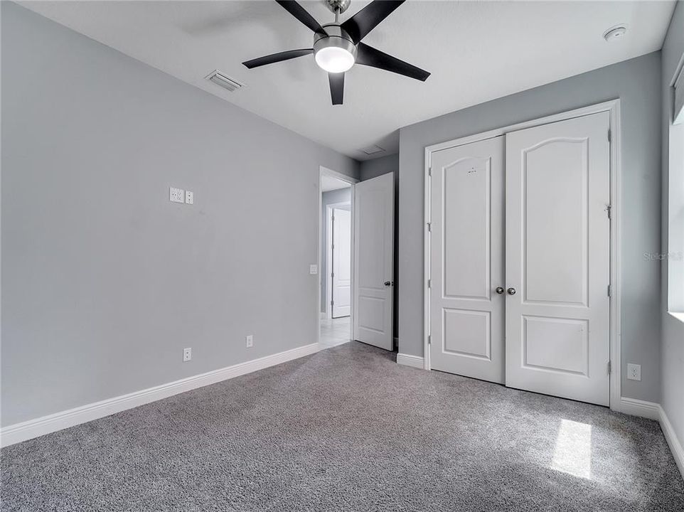 合同活跃: $544,999 (4 贝兹, 2 浴室, 2130 平方英尺)