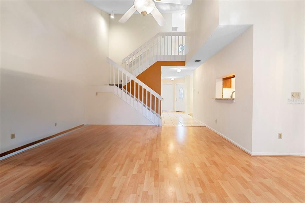 For Sale: $275,000 (3 beds, 2 baths, 1706 Square Feet)