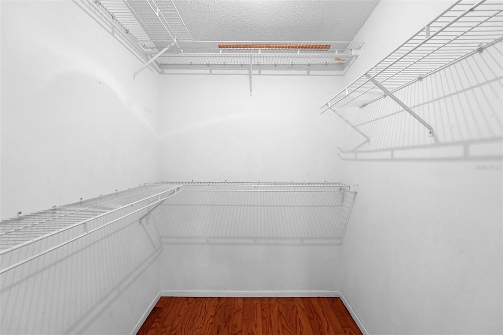 For Sale: $275,000 (3 beds, 2 baths, 1706 Square Feet)