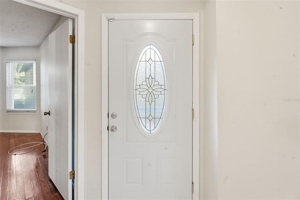 For Sale: $275,000 (3 beds, 2 baths, 1706 Square Feet)