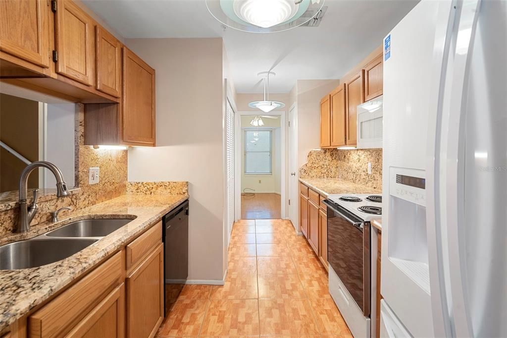 For Sale: $275,000 (3 beds, 2 baths, 1706 Square Feet)