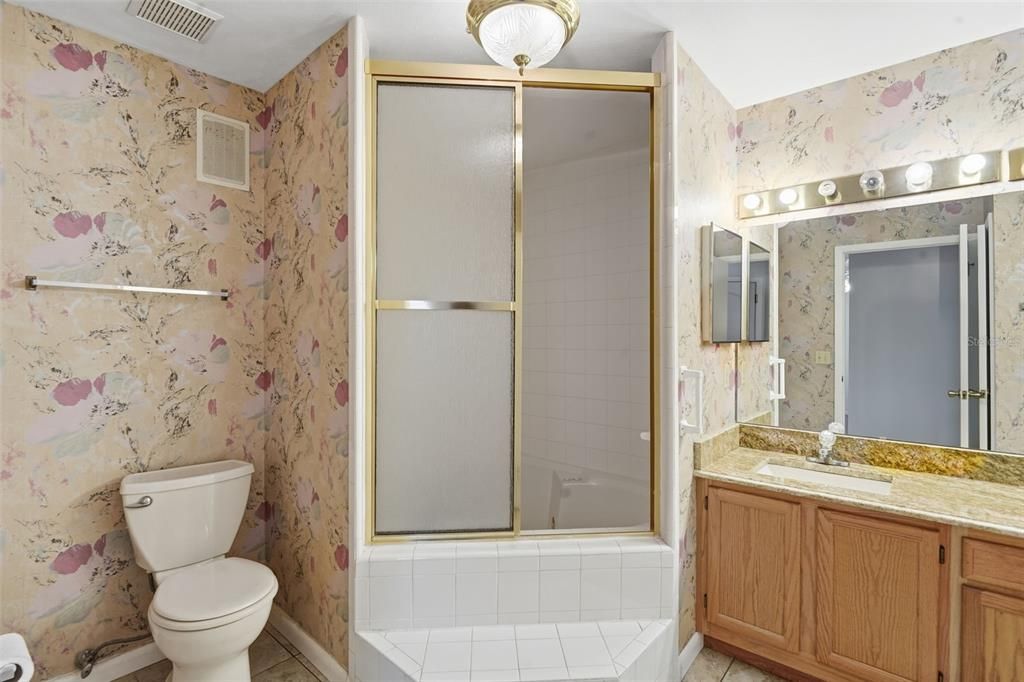 For Sale: $275,000 (3 beds, 2 baths, 1706 Square Feet)