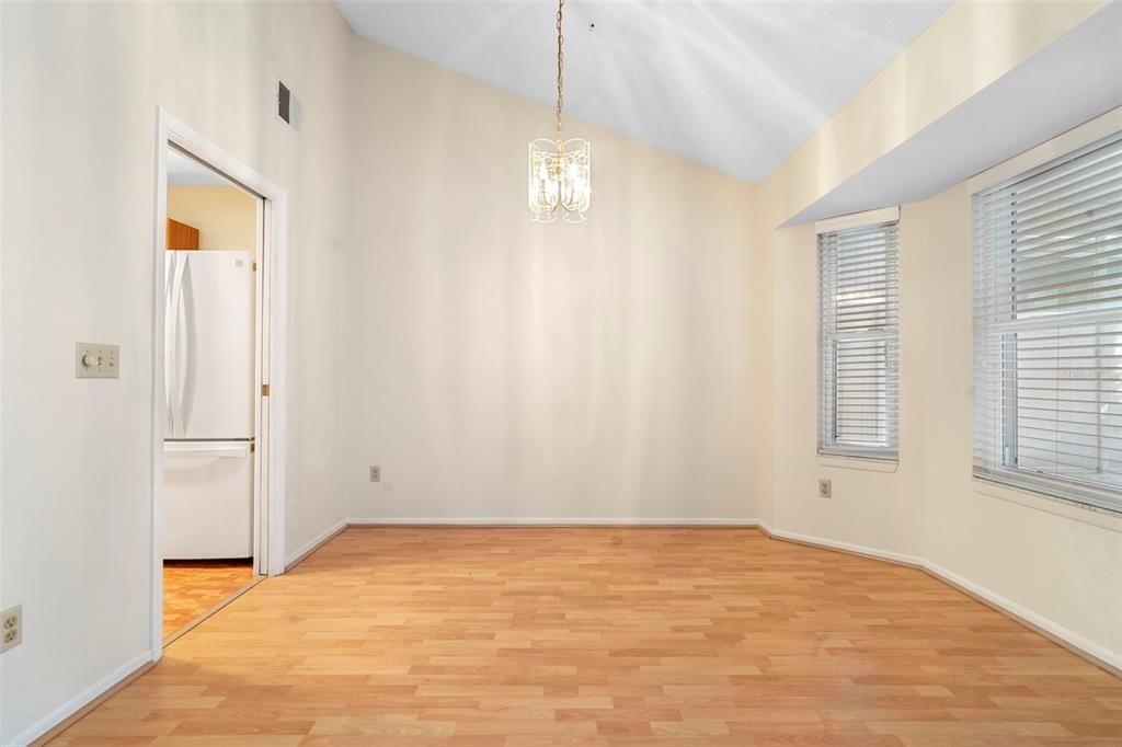 For Sale: $275,000 (3 beds, 2 baths, 1706 Square Feet)