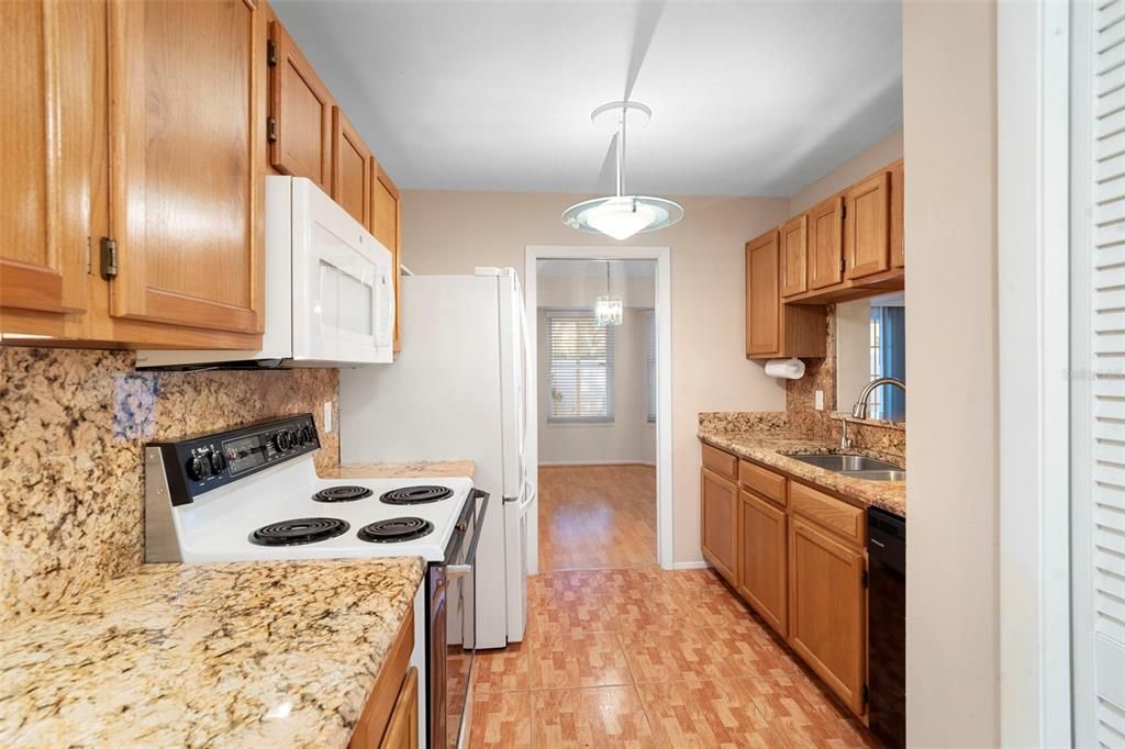 For Sale: $275,000 (3 beds, 2 baths, 1706 Square Feet)