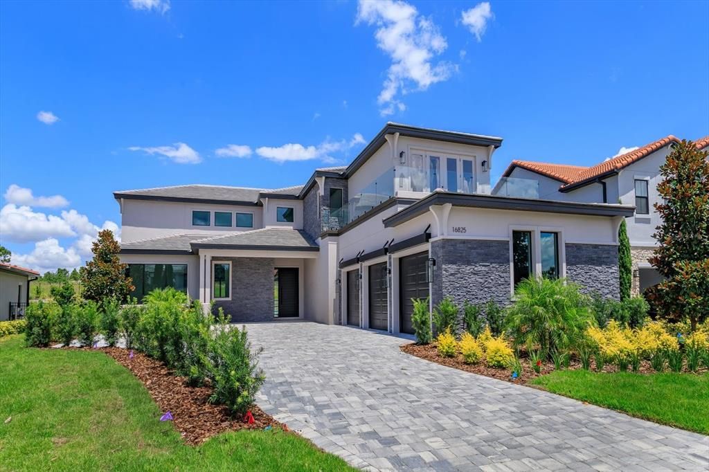 Recently Rented: $10,000 (6 beds, 5 baths, 5075 Square Feet)