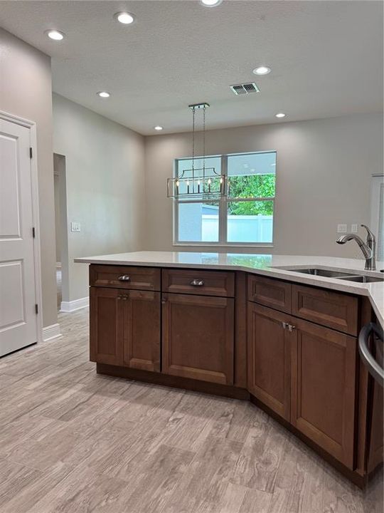 На продажу: $459,000 (4 спален, 3 ванн, 2280 Квадратных фут)