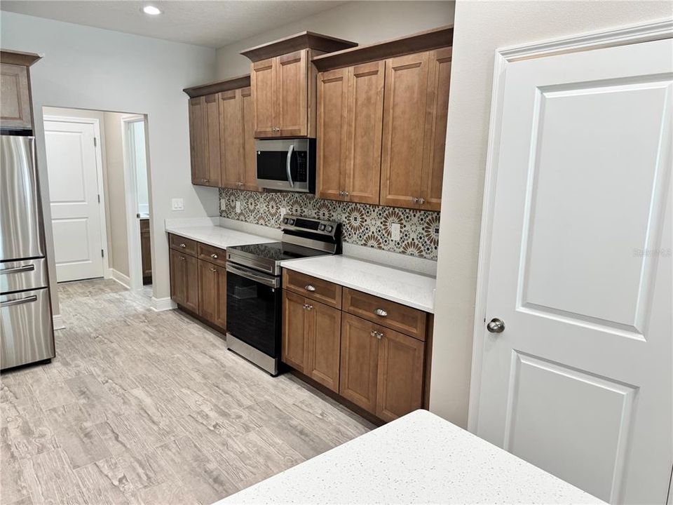 На продажу: $459,000 (4 спален, 3 ванн, 2280 Квадратных фут)