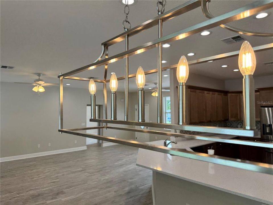 На продажу: $459,000 (4 спален, 3 ванн, 2280 Квадратных фут)