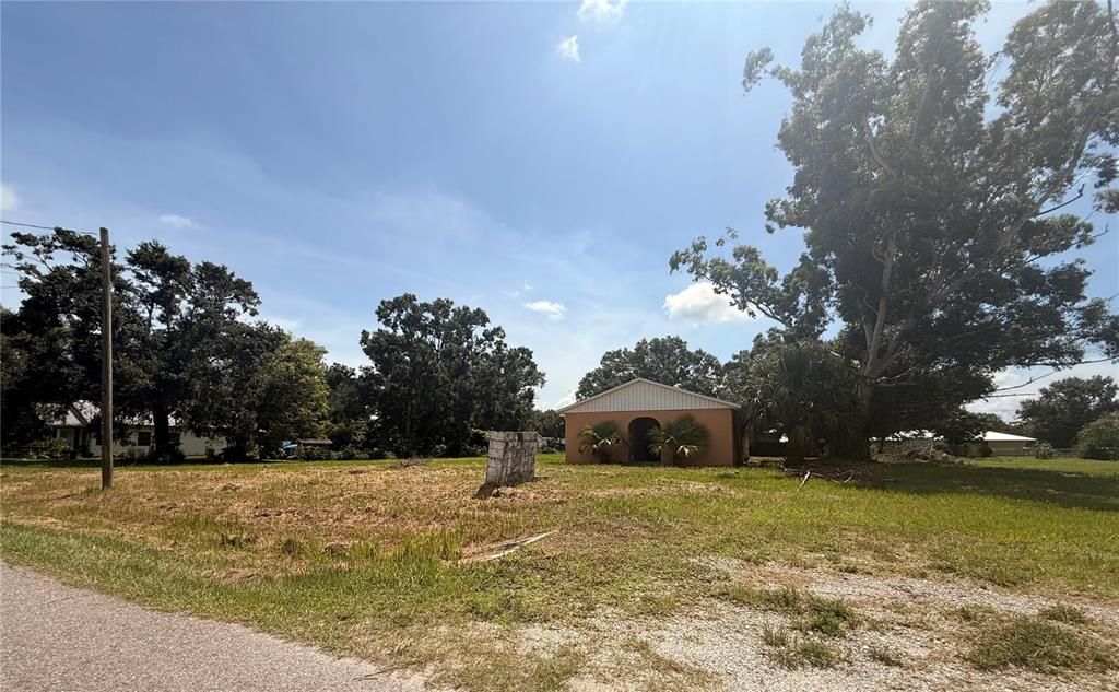 Recently Sold: $65,000 (0.69 acres)