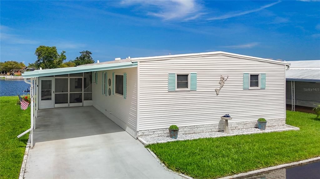 Недавно продано: $180,000 (2 спален, 2 ванн, 1296 Квадратных фут)