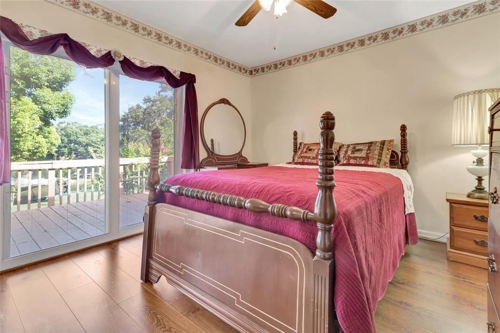 На продажу: $674,000 (3 спален, 2 ванн, 2035 Квадратных фут)