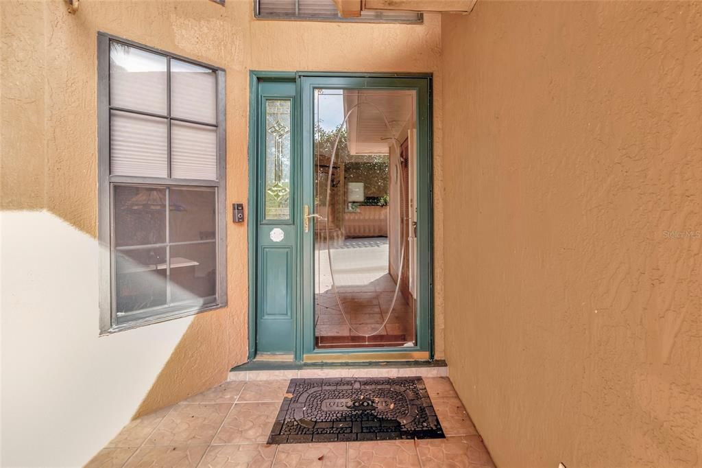 На продажу: $674,000 (3 спален, 2 ванн, 2035 Квадратных фут)